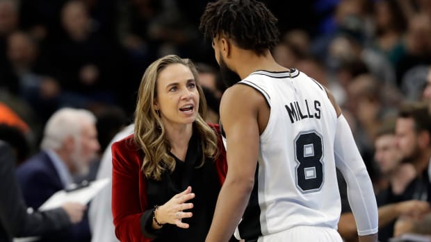 becky-hammon-san-antonio-spurs.jpg